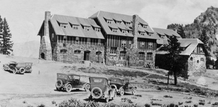 Crater Lake Lodge in the early 1920s